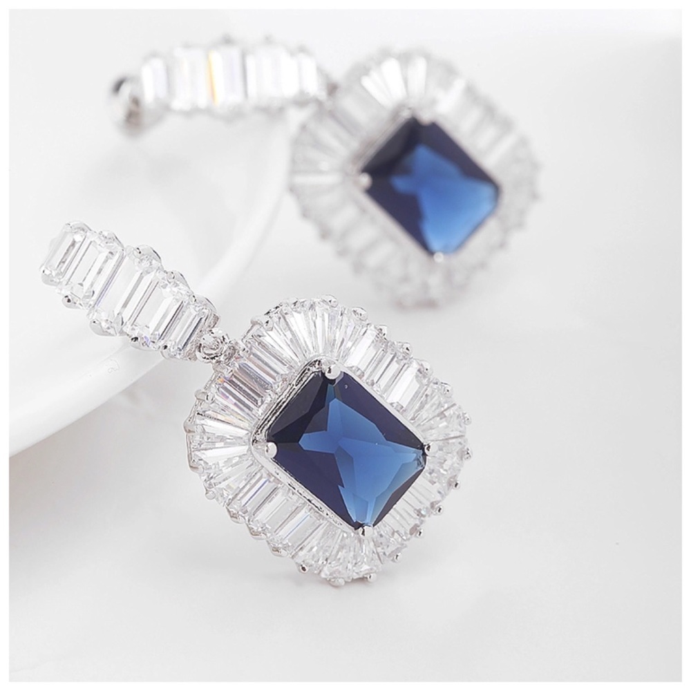 Swarovski Crystals Abriella Blue Earrings - Picture 3 of 6